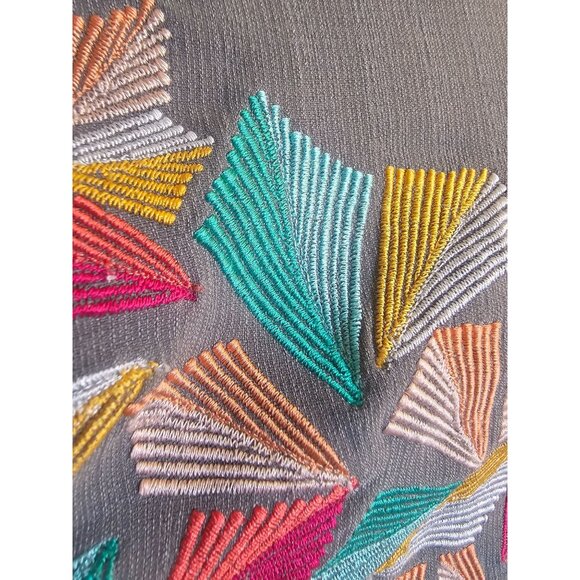 Timorra Artsy‎ Gray Blouse With Layered Pleated Sleeves & Vibrant Embroidery XXL - Picture 4 of 11